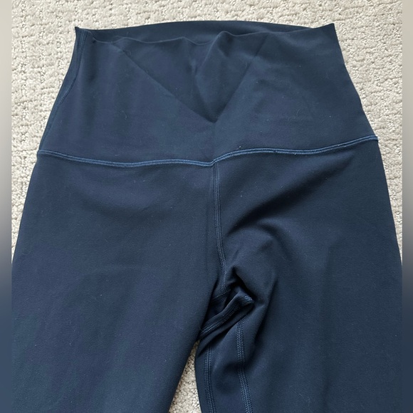Lululemon Align Super High Rise Navy Legging 28” size 6 - Picture 2 of 6